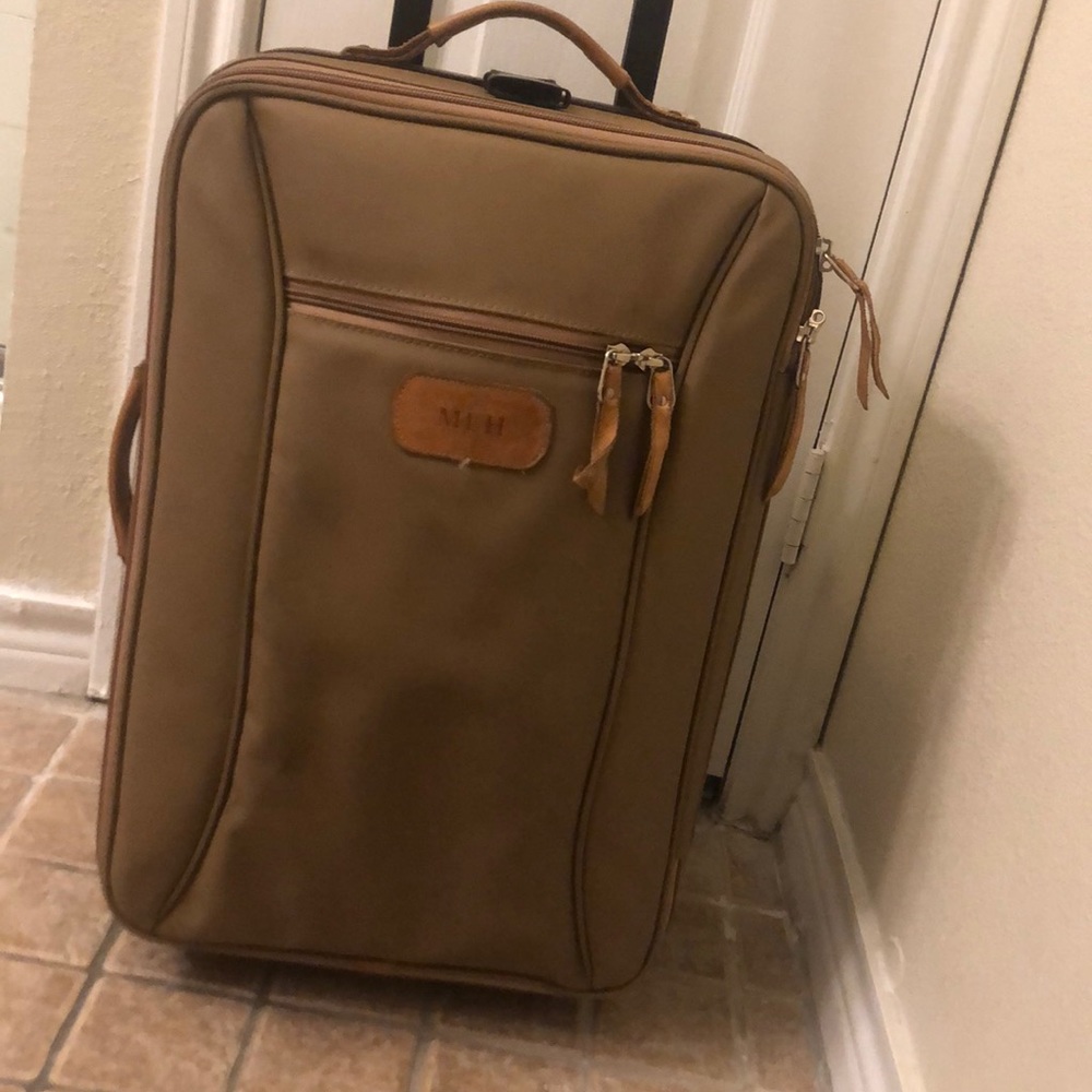 Jon Hart suitcase